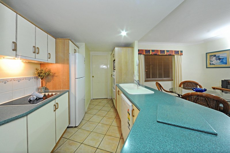 Photo - 15/10 Golden Orchid Drive, Airlie Beach QLD 4802 - Image 5