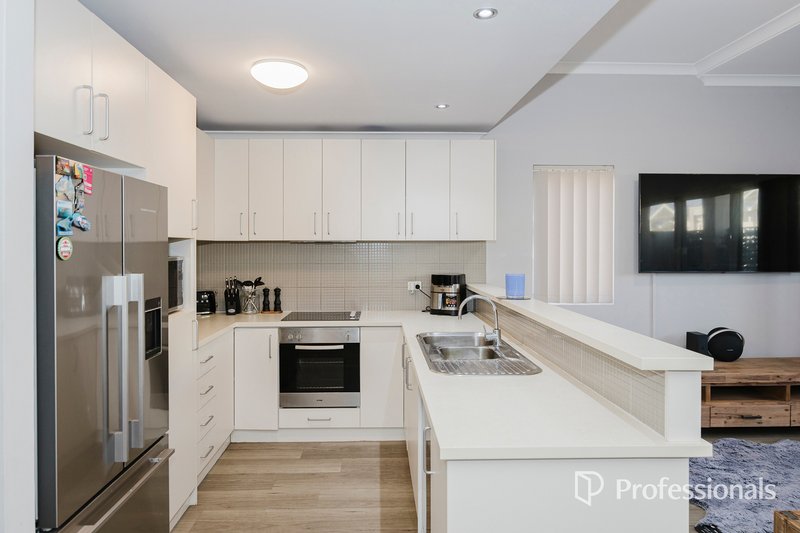 Photo - 15/10 Pavonia Link, Clarkson WA 6030 - Image 7