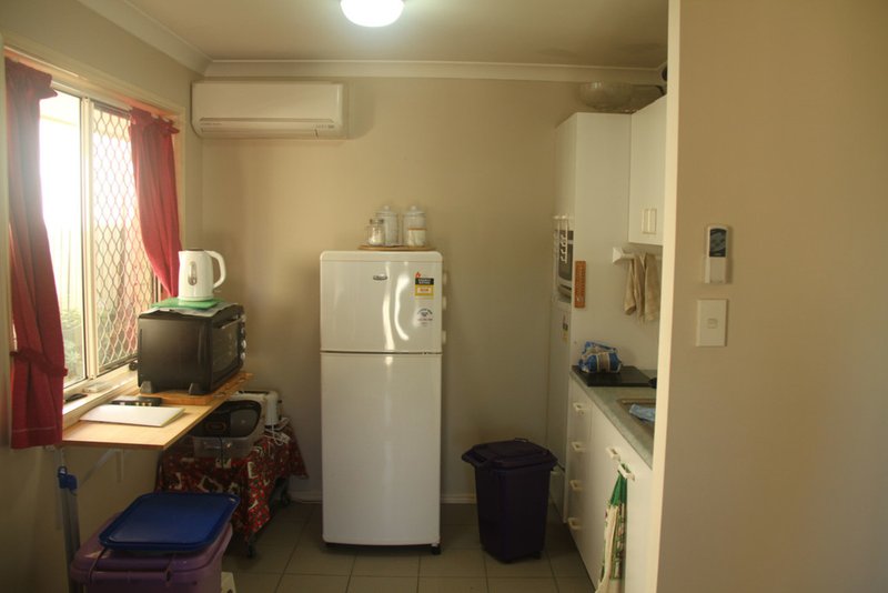 Photo - 15/10 Winani Street, Slacks Creek QLD 4127 - Image 2