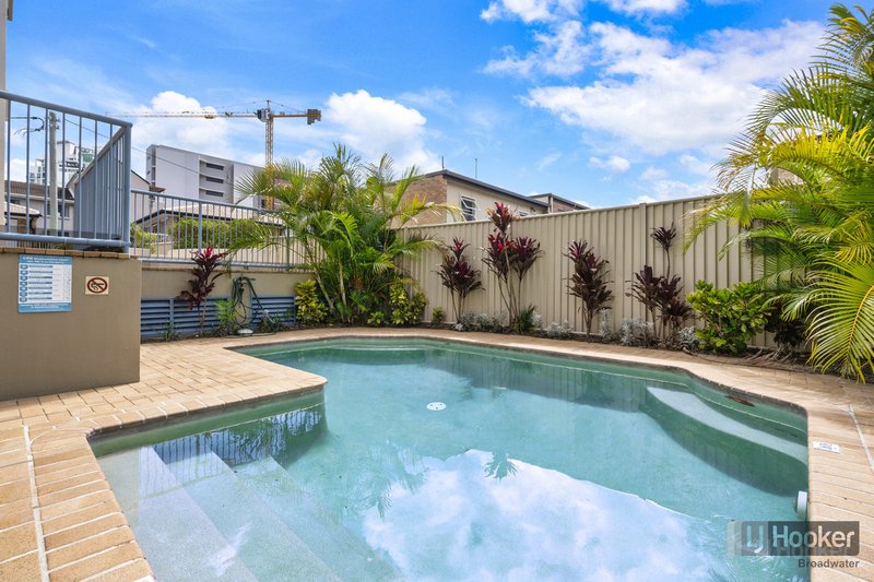 Photo - 15/103 Frank Street, Labrador QLD 4215 - Image 4