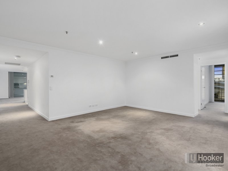 Photo - 1510/33 T E Peters Drive, Broadbeach QLD 4218 - Image 10