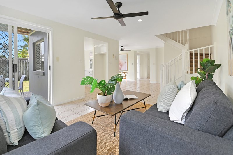 Photo - 15/107-111 Arundel Drive, Arundel QLD 4214 - Image 4