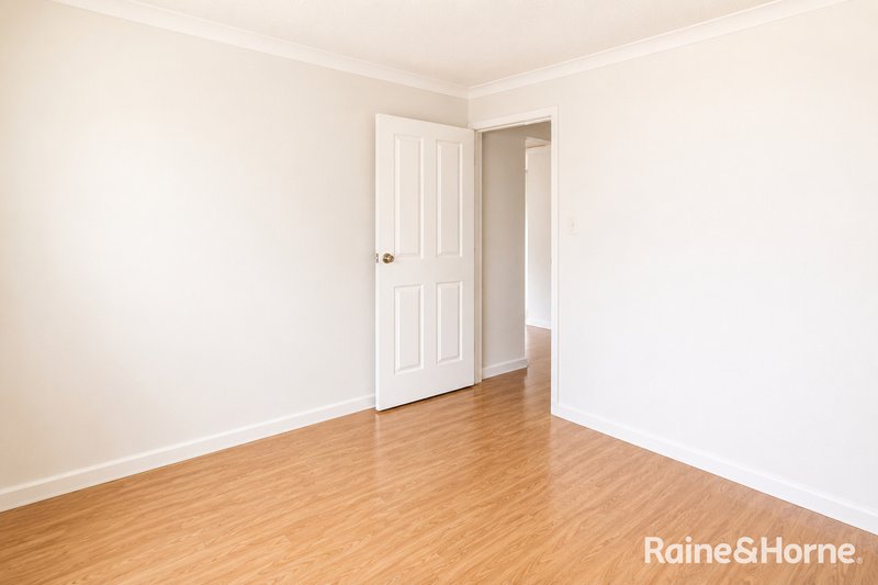 Photo - 15/11-13 Queens Avenue, Parramatta NSW 2150 - Image 4