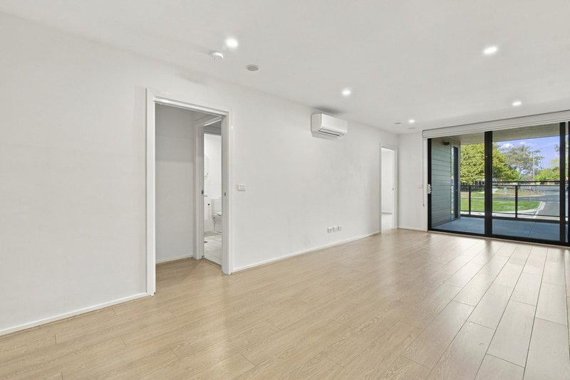 Photo - 15/111 Canberra Avenue, Griffith ACT 2603 - Image 1