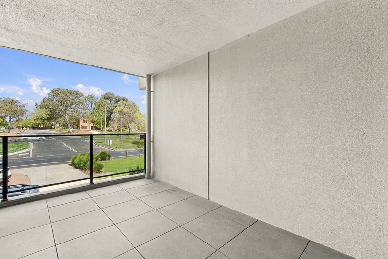 Photo - 15/111 Canberra Avenue, Griffith ACT 2603 - Image 4