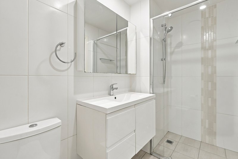 Photo - 15/111 Canberra Avenue, Griffith ACT 2603 - Image 10