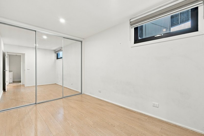 Photo - 15/111 Canberra Avenue, Griffith ACT 2603 - Image 11