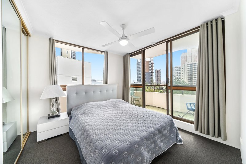 Photo - 15/12-14 Queensland Avenue, Broadbeach QLD 4218 - Image 8