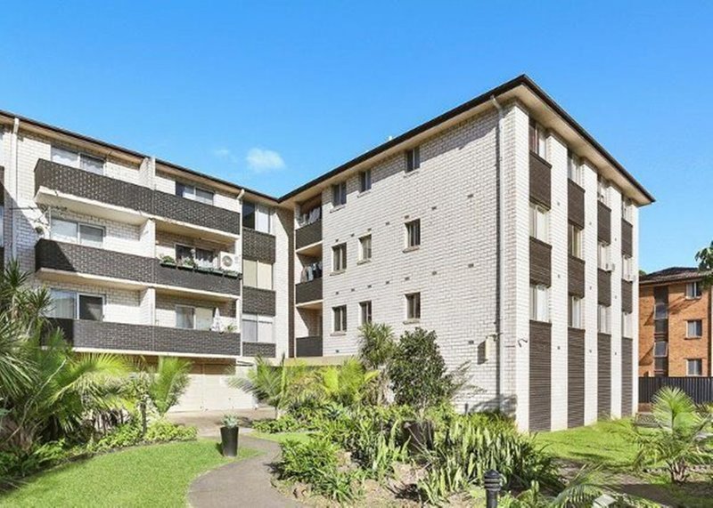 15/12-16 Goulburn Street, Warwick Farm NSW 2170