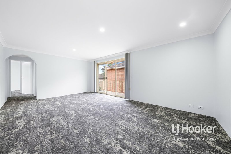 Photo - 15/12-18 Manchester Street, Merrylands NSW 2160 - Image 3