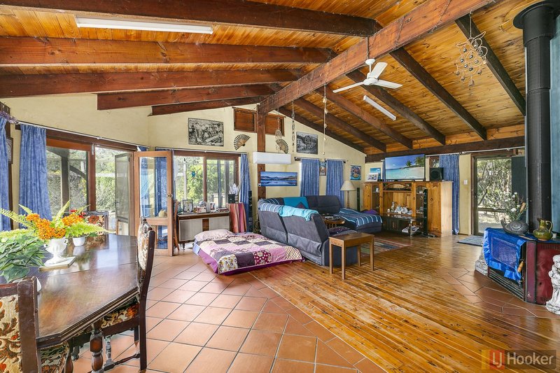 Photo - 1512 Armidale Road, Deep Creek NSW 2440 - Image 3