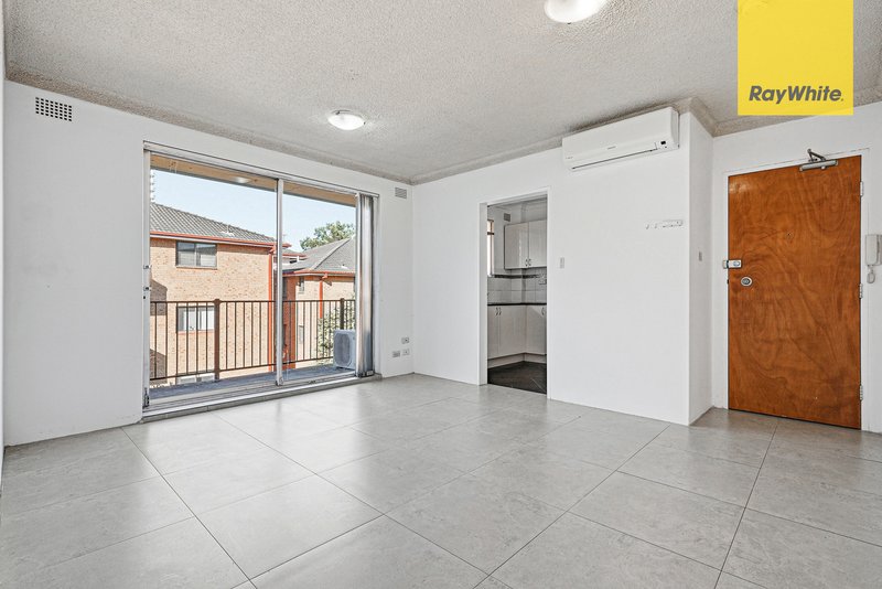 Photo - 15/12 Early Street, Parramatta NSW 2150 - Image 2