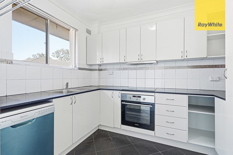 Photo - 15/12 Early Street, Parramatta NSW 2150 - Image 5