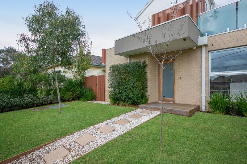 Photo - 1/512 Gilbert Road, Preston VIC 3072 - Image 2