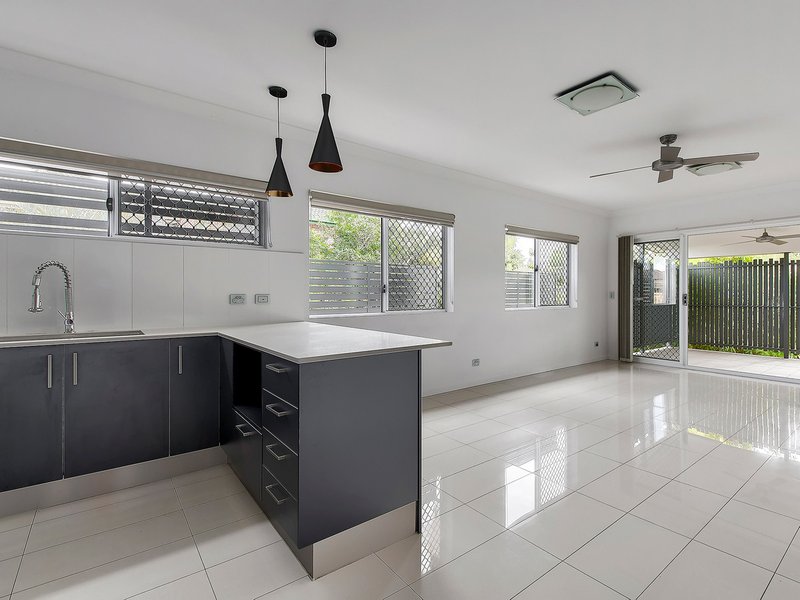 Photo - 15/12 Lutana Street, Stafford QLD 4053 - Image 2