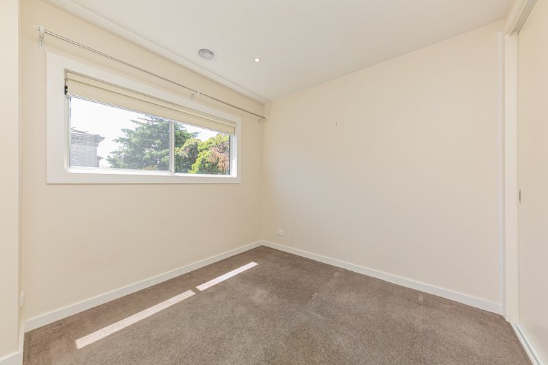 Photo - 15/12 Short Street, Vermont VIC 3133 - Image 11