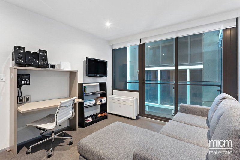 Photo - 1512/181 Abeckett Street, Melbourne VIC 3000 - Image 2