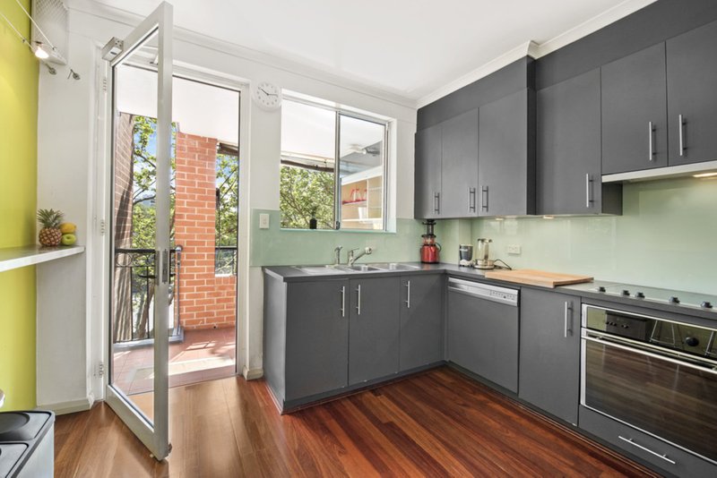 Photo - 15/127 Albion Street, Surry Hills NSW 2010 - Image 3