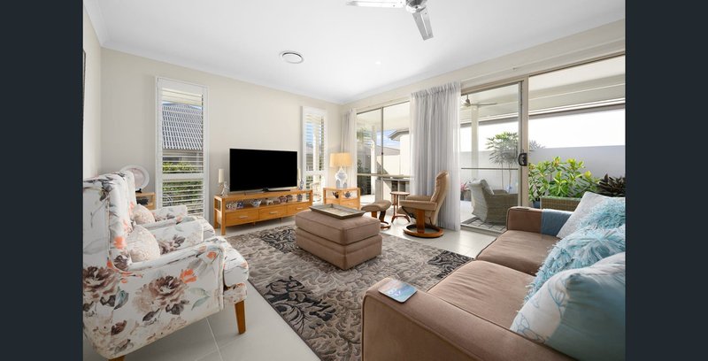 Photo - 151/299 Napper Road, Arundel QLD 4214 - Image 4