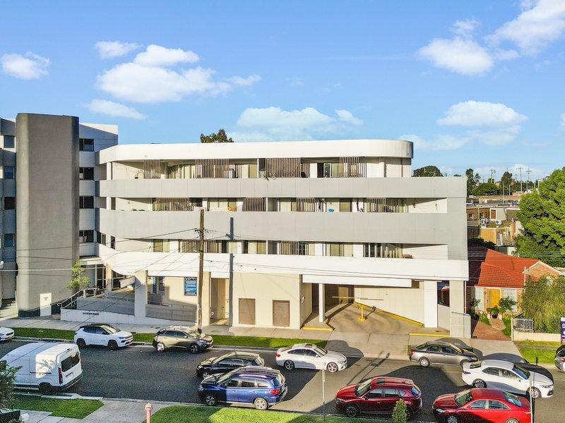 Photo - 15/13-15 Civic Ave , Pendle Hill NSW 2145 - Image 1