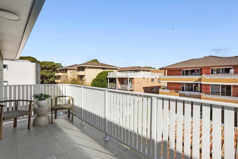 Photo - 15/13-15 Richmond Avenue, Dee Why NSW 2099 - Image 3