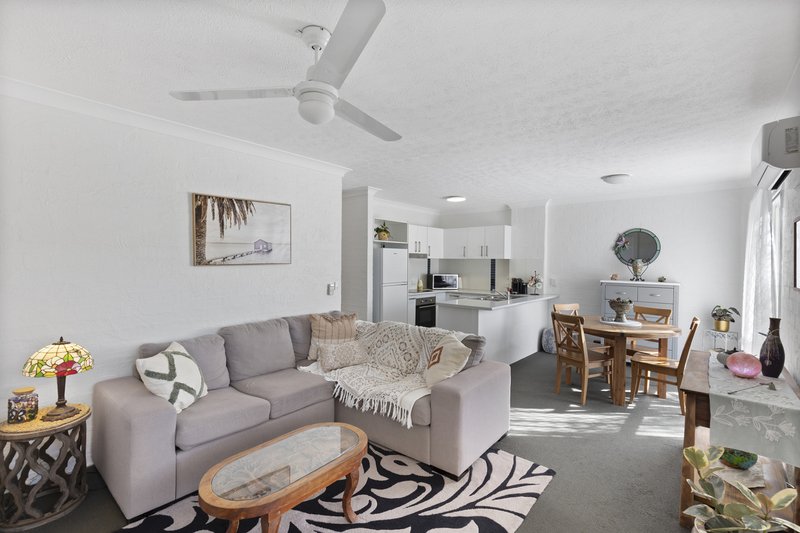 Photo - 15/13-17 Brown Street, Labrador QLD 4215 - Image 3