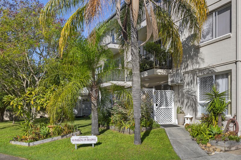 Photo - 15/13-17 Brown Street, Labrador QLD 4215 - Image 12