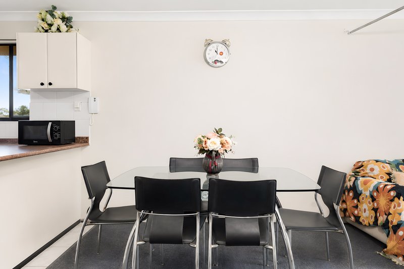 Photo - 15/146 Meredith Street, Bankstown NSW 2200 - Image 4