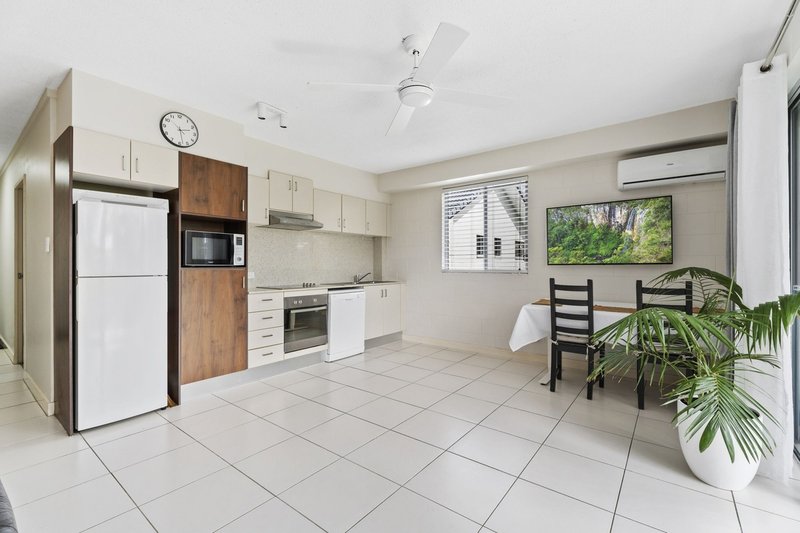 Photo - 15/148 High Street, Southport QLD 4215 - Image 2