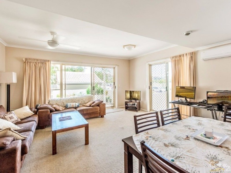 Photo - 15/15 Fifth Avenue, Maroochydore QLD 4558 - Image 3