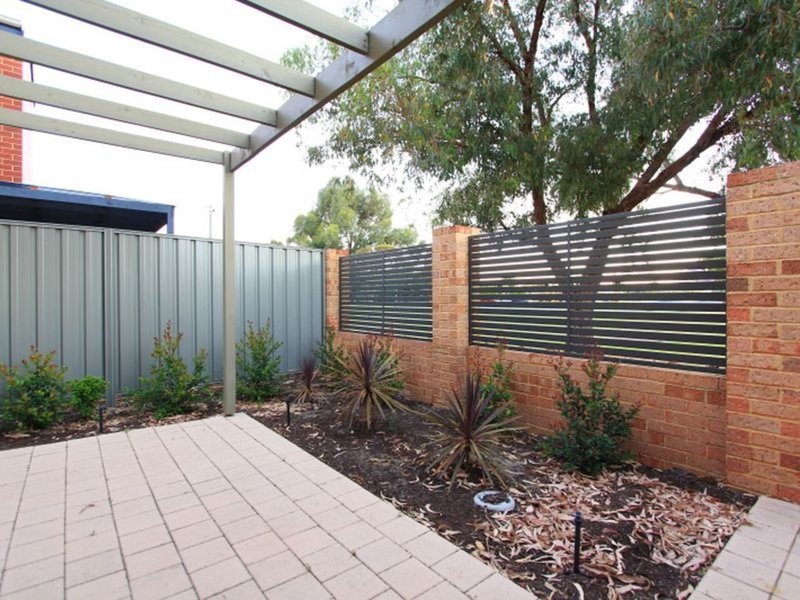 Photo - 15/15 Sydenham Street, Rivervale WA 6103 - Image 3