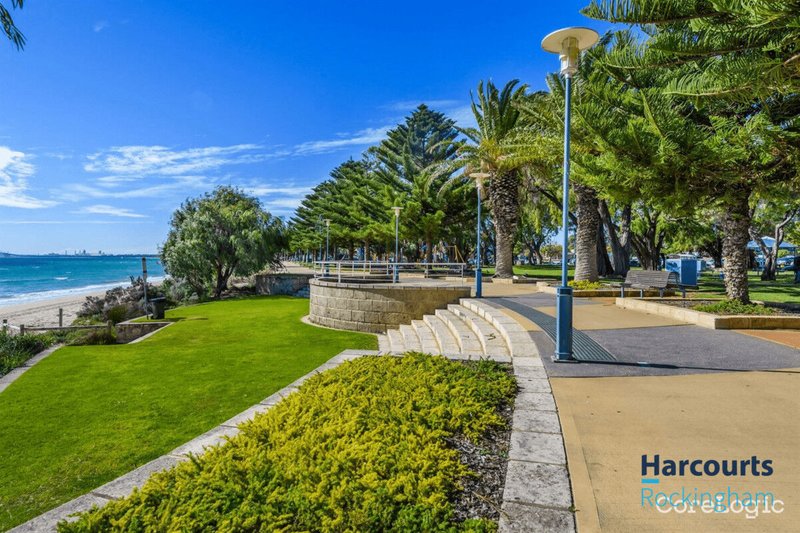 Photo - 15/17-21 Rockingham Beach Road, Rockingham WA 6168 - Image 2