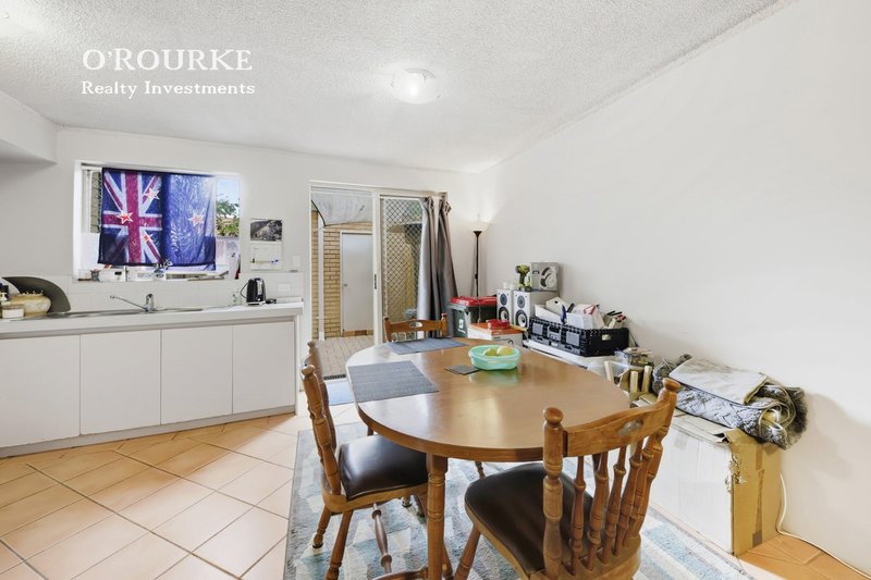 Photo - 15/17 Cayley Street, Glendalough WA 6016 - Image 4