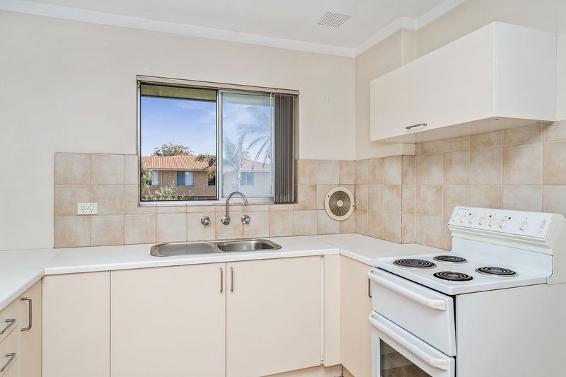 Photo - 15/17 Stanley Street, Scarborough WA 6019 - Image 3