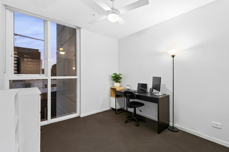 Photo - 1517/977 Ann Street, Fortitude Valley QLD 4006 - Image 9