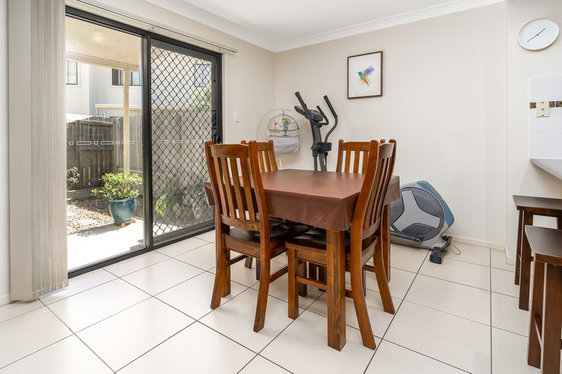 Photo - 15/18 Diane Court, Calamvale QLD 4116 - Image 6