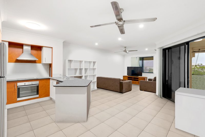 Photo - 15/19-23 Minnie Street, Parramatta Park QLD 4870 - Image 3