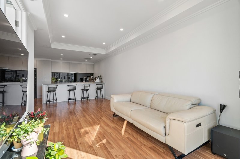 Photo - 15/19 Hindmarsh Terrace, Lightsview SA 5085 - Image 5