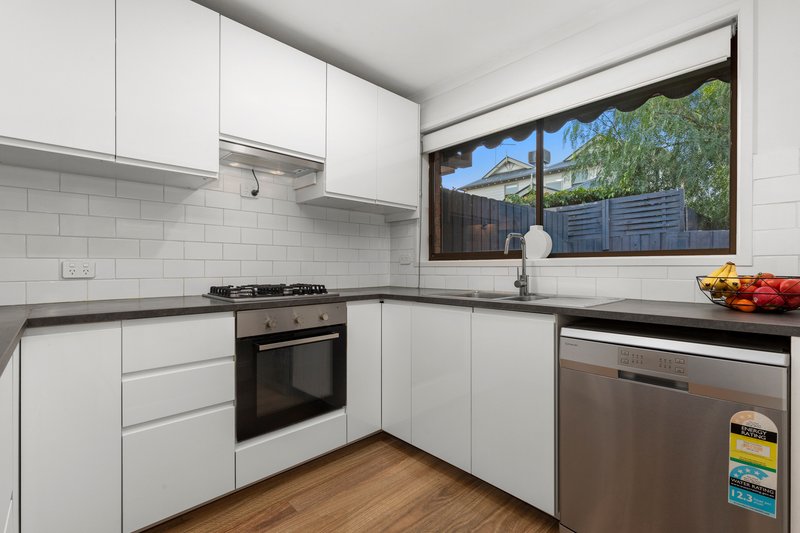 Photo - 15/1A Jean Street, Cheltenham VIC 3192 - Image 5