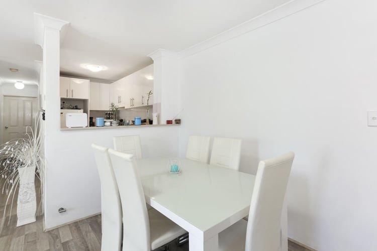 Photo - 15/2-4 Sheffield Street, Merrylands NSW 2160 - Image 2