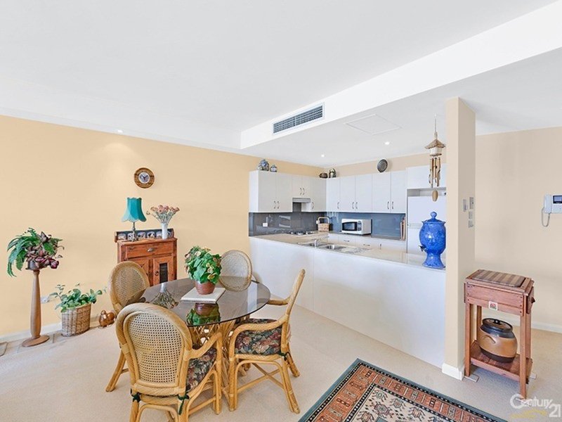 Photo - 15/2-6 Beach Street, The Entrance NSW 2261 - Image 6