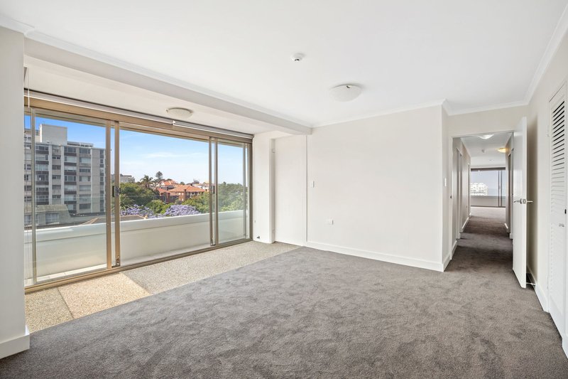 Photo - 15/2-6 Birkley Road, Manly NSW 2095 - Image 6