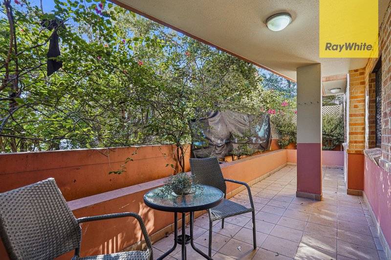 Photo - 15/2-6 Campbell Street, Parramatta NSW 2150 - Image 6