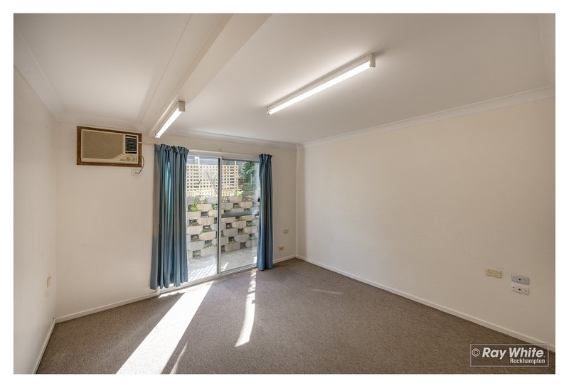 Photo - 152 Agnes Street, The Range QLD 4700 - Image 17