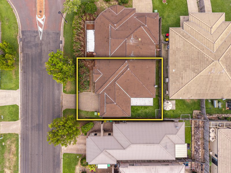 Photo - 1/52 Amity Drive, Rothwell QLD 4022 - Image 2
