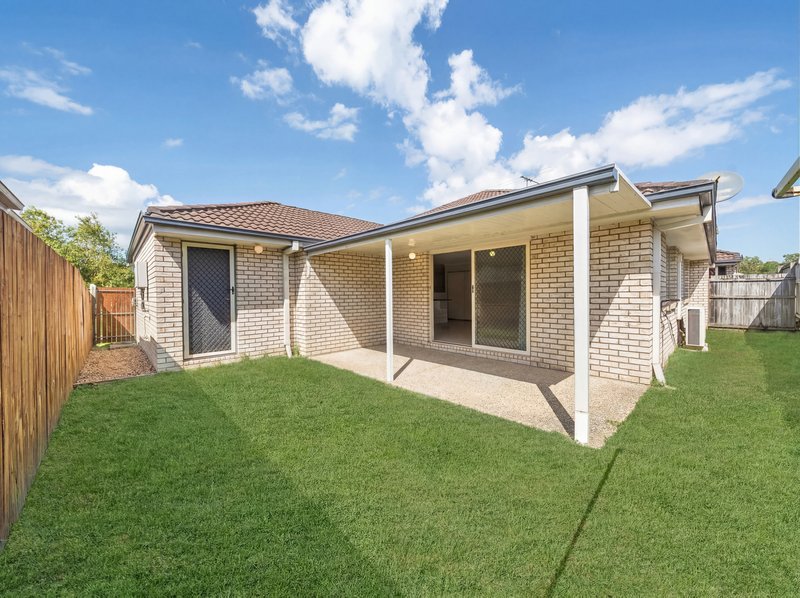 Photo - 1/52 Amity Drive, Rothwell QLD 4022 - Image 14