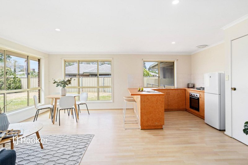 Photo - 152 Andrew Smith Drive, Parafield Gardens SA 5107 - Image 3