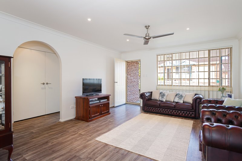 Photo - 15/2 Bancks Avenue, Cardiff South NSW 2285 - Image 2