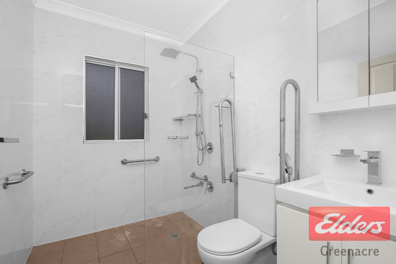 Photo - 152 Banksia Road, Greenacre NSW 2190 - Image 4