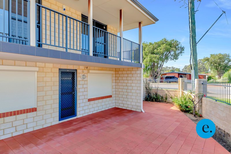 Photo - 1/52 Boundary Road, Mandurah WA 6210 - Image 2